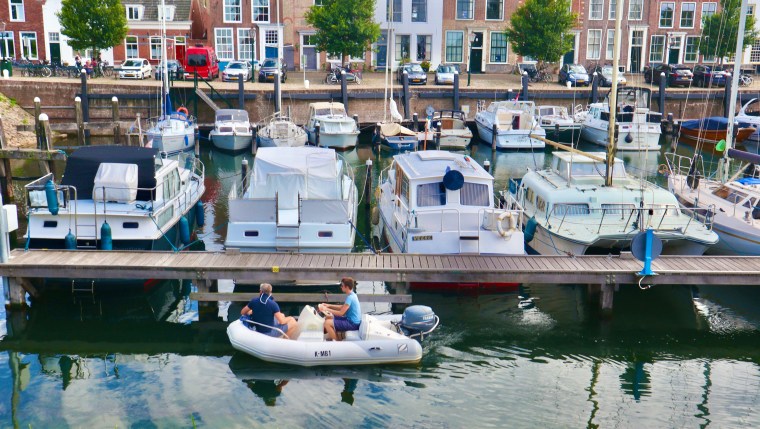 05E09322-B786-4230-97F0-DEBE85635398_1_201_a