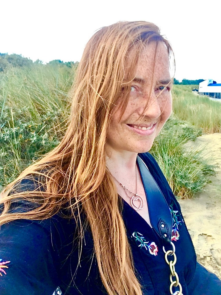 1A25157C-3E6A-4D3A-B0F0-B4C669751619_1_201_a